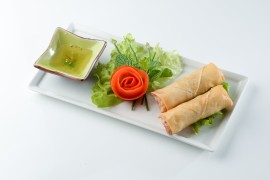 Nem au poulet (pièce)